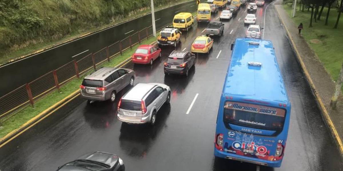 Quito: cada año se suman 35 mil vehículos al parque automotor