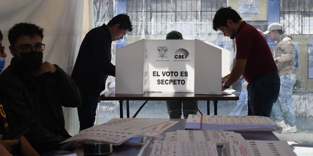 Muerte cruzada en Ecuador: el CNE trabajará en un calendario electoral con tiempos reducidos