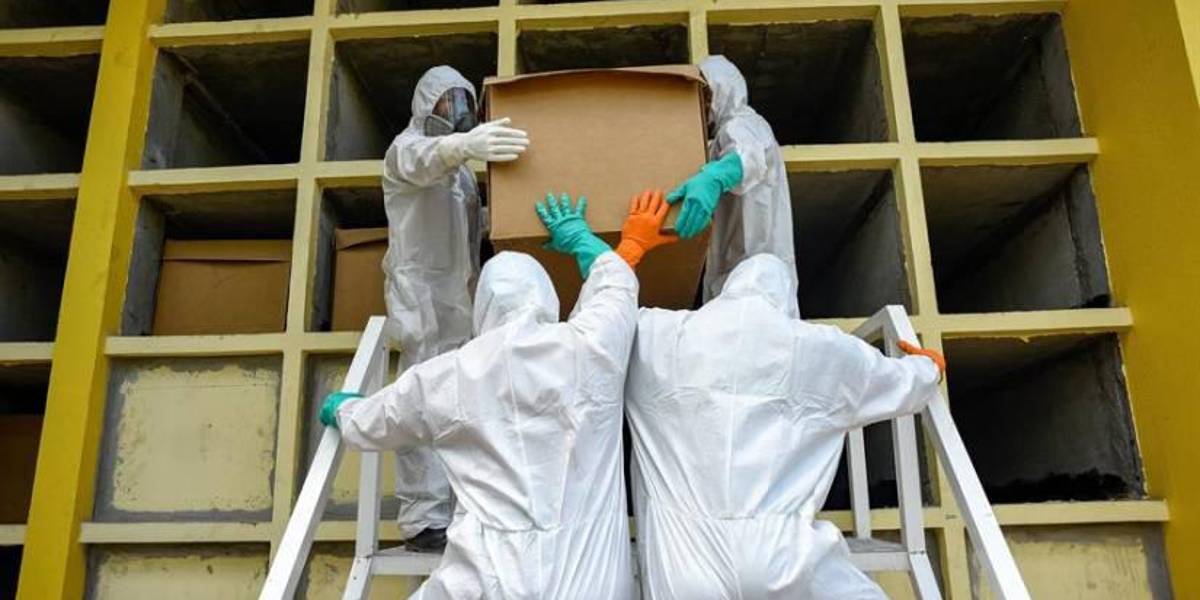 Según el INEC, el COVID-19 ha causado más muertes de las que dice el Ministerio de Salud