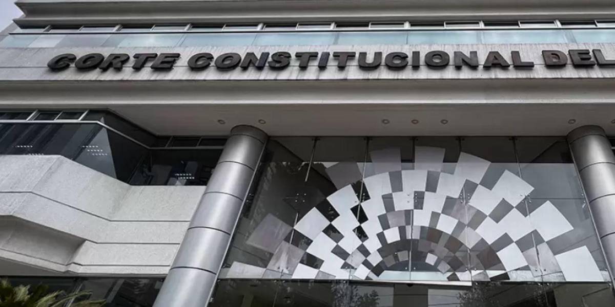 Corte Constitucional: contratación por horas y reducción de asambleístas sí proceden vía enmienda