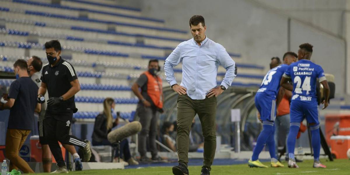 Rescalvo seguirá en Emelec