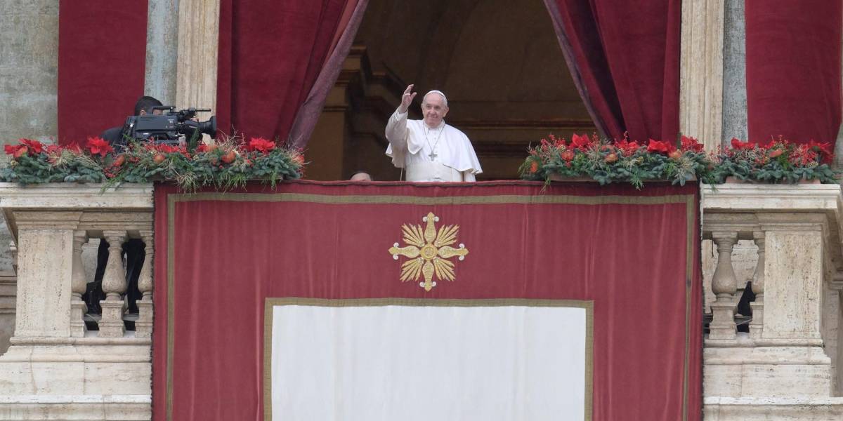 El papa lamenta en mensaje de Navidad que las tragedias se pasen por alto