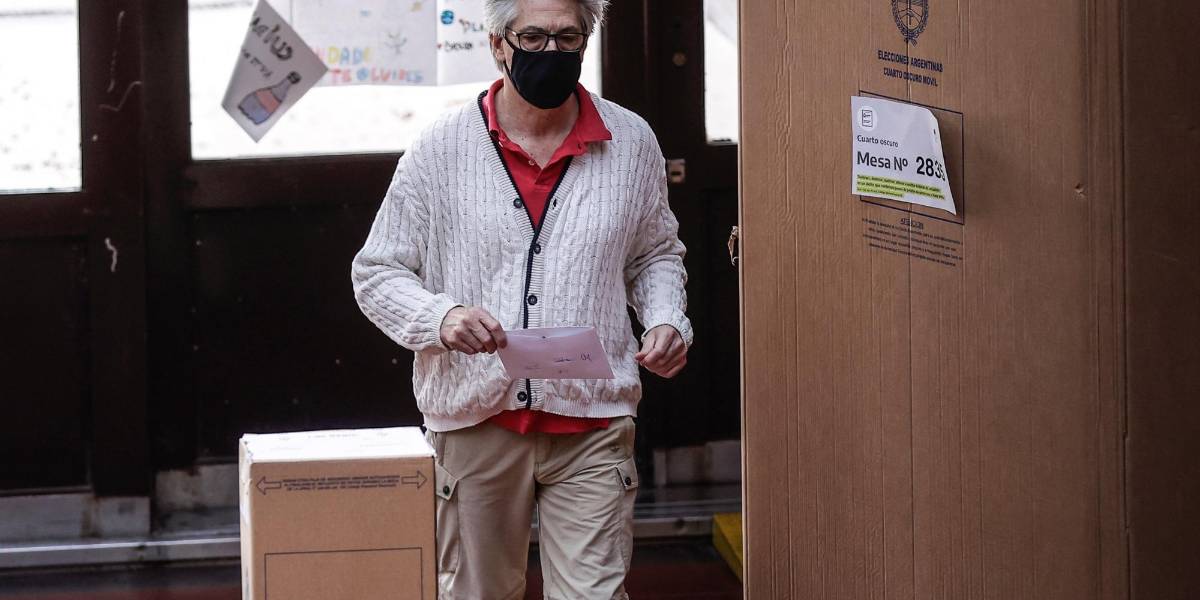 Oposición argentina gana primarias en mayores distritos, según primeros datos