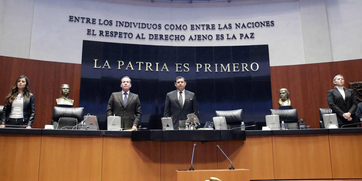 Senado mexicano prohíbe y penaliza terapias de reorientación sexual