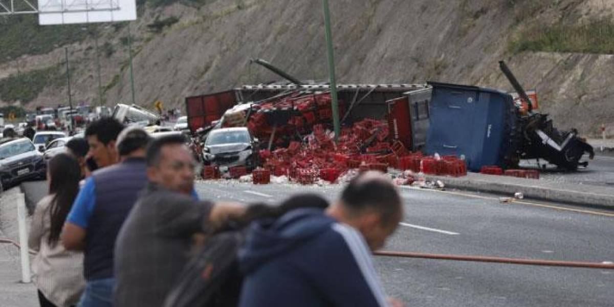 Un informe pericial revela la causa del accidente en Guayllabamba, del 27 de mayo, que dejó tres muertos