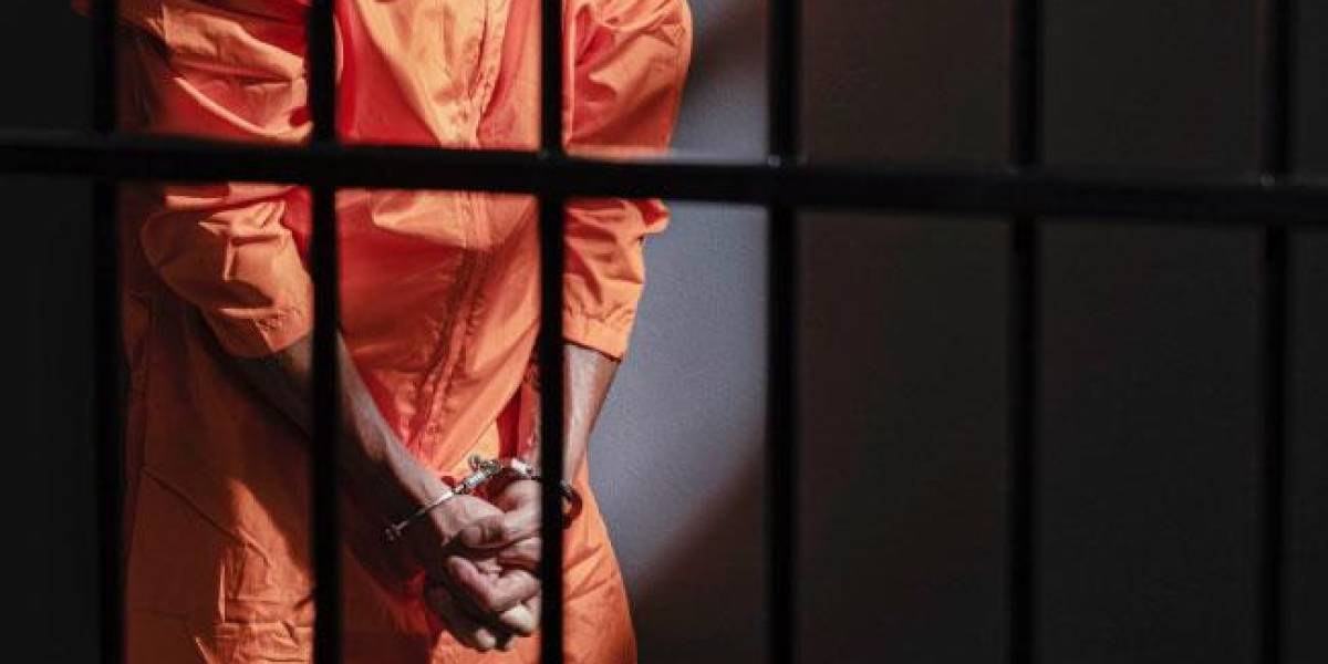 Cotopaxi: Un hombre es sentenciado por el femicidio de su pareja en presencia de sus hijos