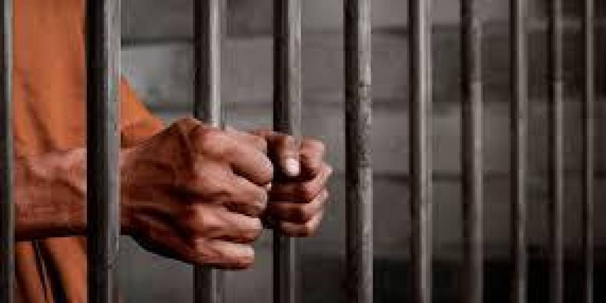 Fugados 575 prisioneros tras atacar hombres armados una cárcel en Nigeria