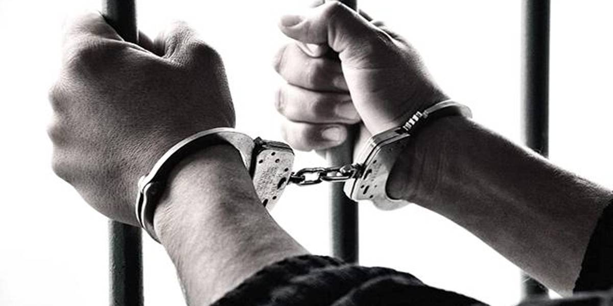 Dos ecuatorianos buscados por homicidio y violación fueron capturados en Colombia