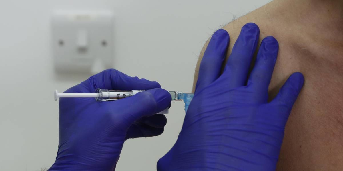 OMS: Asesores recomiendan 3 dosis de vacuna en ciertos casos