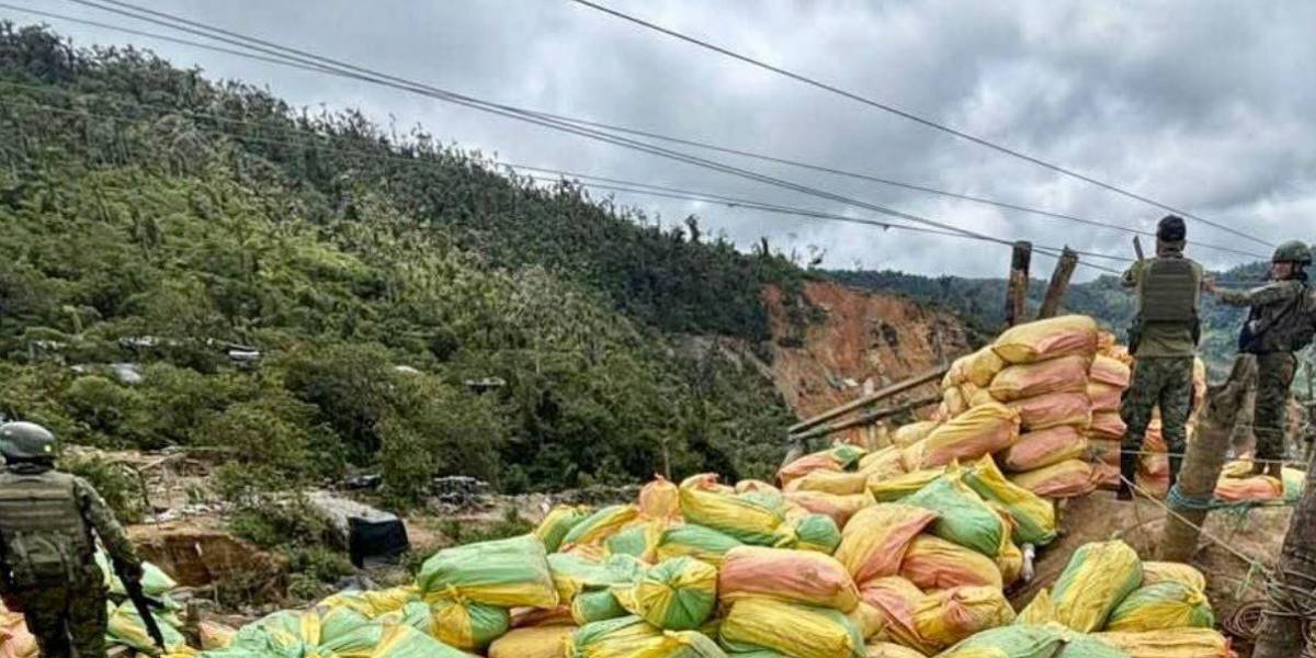 5 900 sacos de material mineralizado fueron decomisados en Urcuquí
