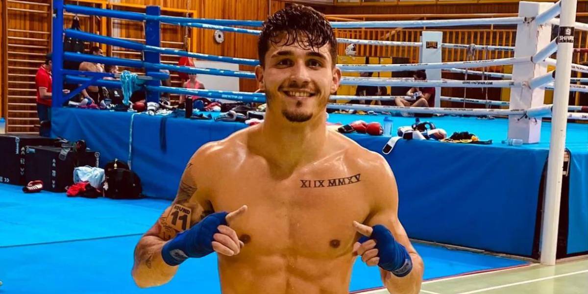 Boxeador noquea a hombre que insultaba a su mujer en pleno cine