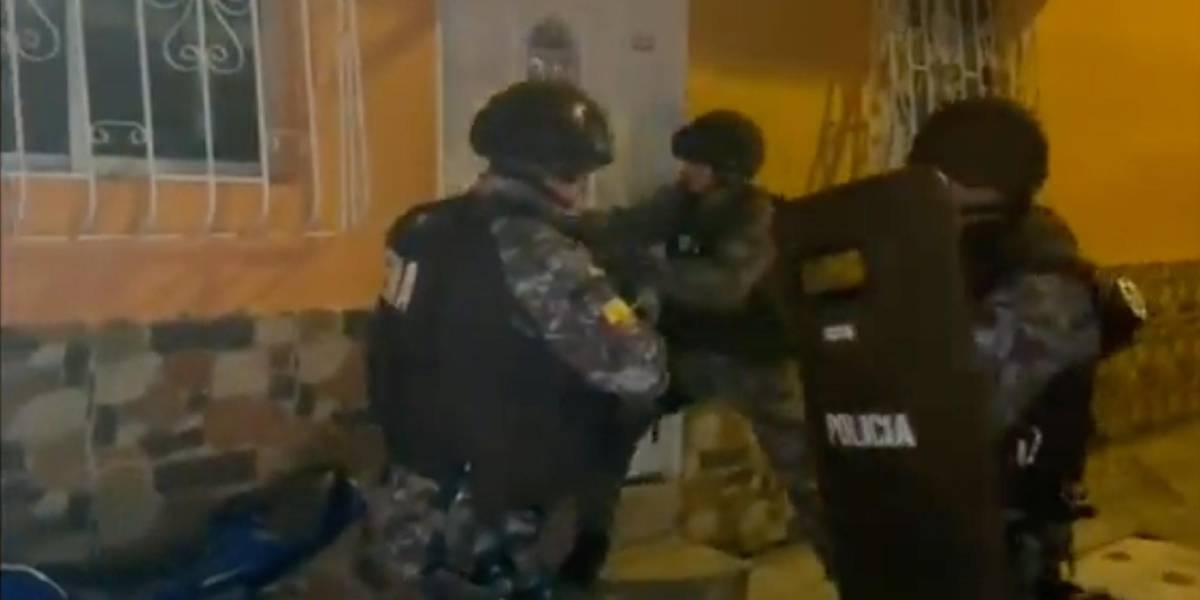 Detienen a 14 personas presuntamente relacionadas a 'Los Choneros'