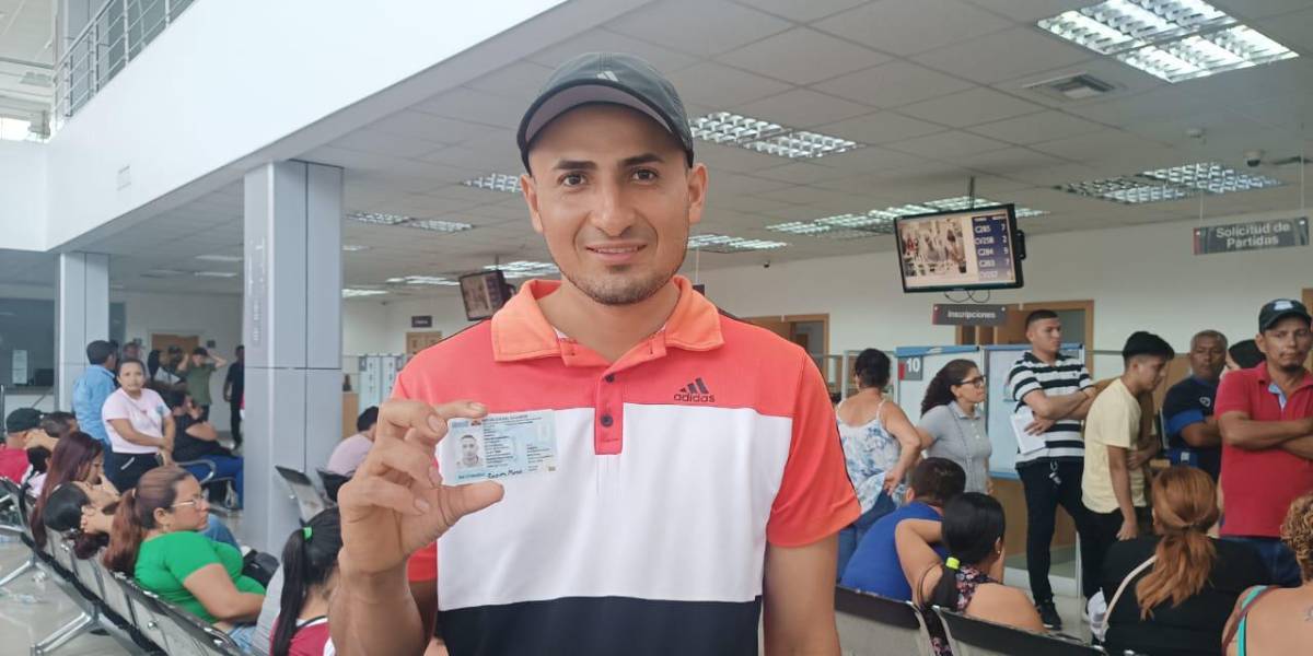 Más de 21 500 cédulas se emitieron durante la jornada extraordinaria que registro multitudinarias filas