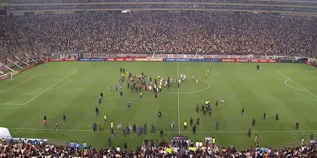 Copa Sudamericana: partido terminó en medio de una batalla campal entre jugadores (VIDEO)
