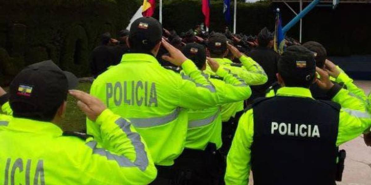 9 personas fueron capturadas en Quito por la policía cuando transportaban droga