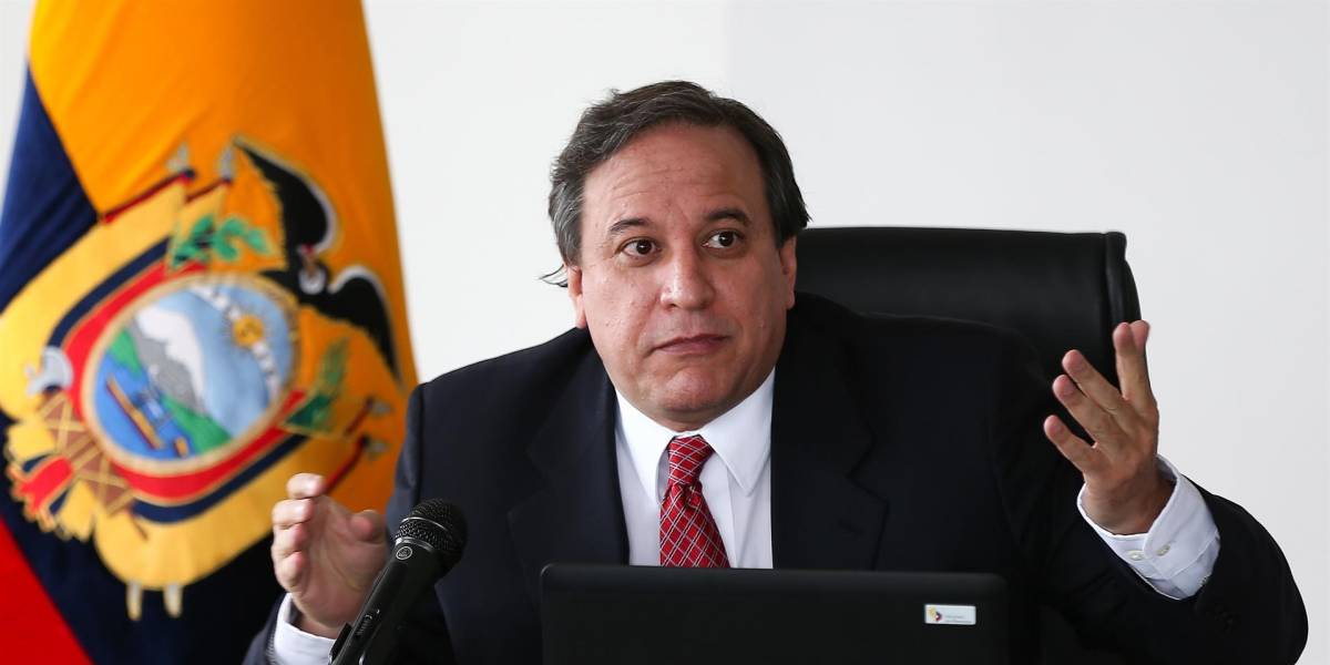 Ecuador recibe desembolso por 802 millones de dólares del FMI