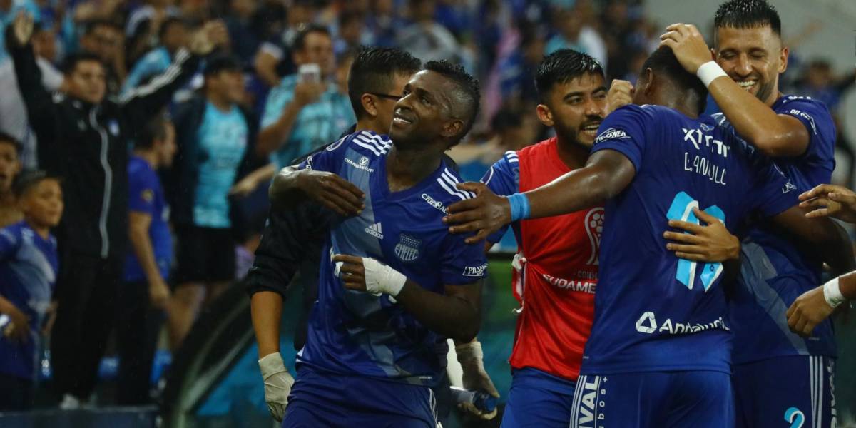 Copa Sudamericana: Emelec derrotó al Deportivo Cuenca con dos goles de Miller Bolaños