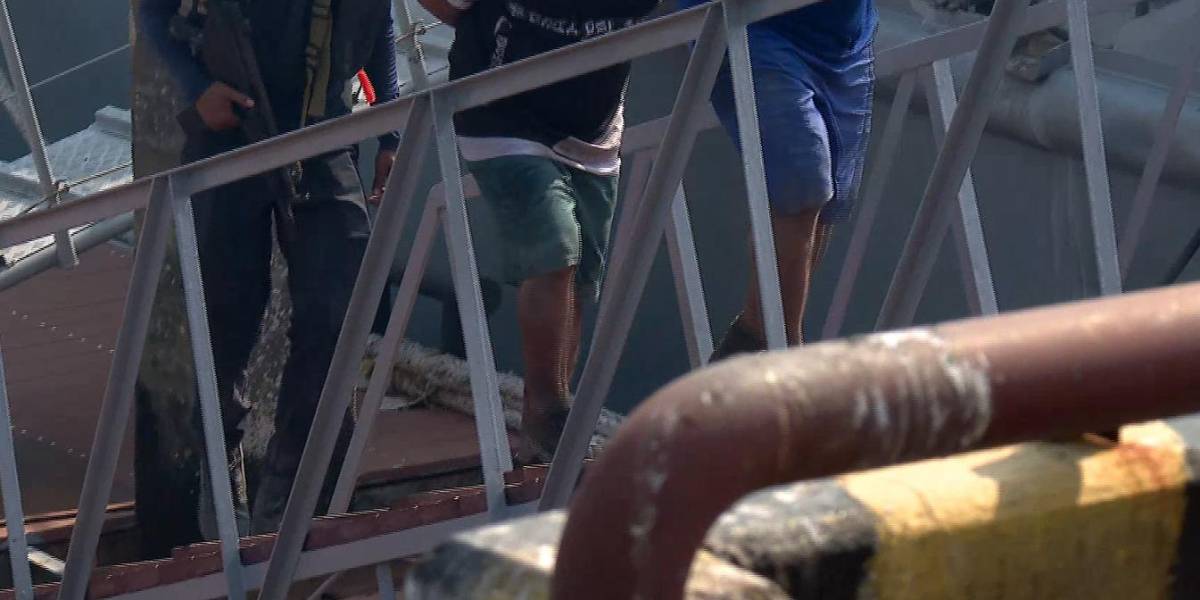 Tres hombres detenidos con un fusil en el Golfo de Guayaquil fueron procesados por terrorismo