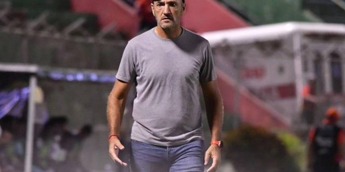 Guillermo Duró: Tengo mejores jugadores que Braian Oyola ahora