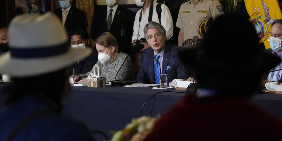 Lasso: “hay un enemigo de la democracia ecuatoriana que es Leonidas Iza”