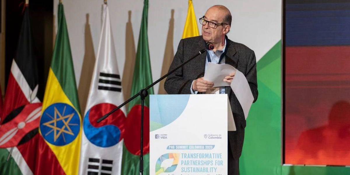 El canciller de Colombia aclara que no expulsó al embajador de Israel