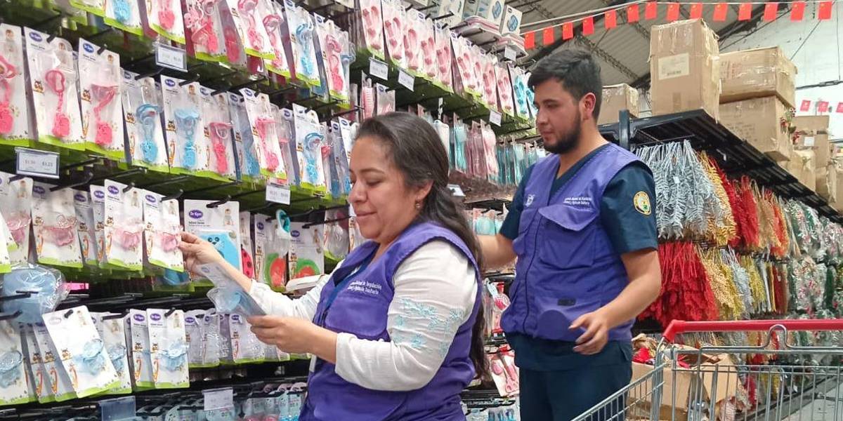 Unos 3 500 dispositivos médicos irregulares fueron decomisados en el sur de Quito