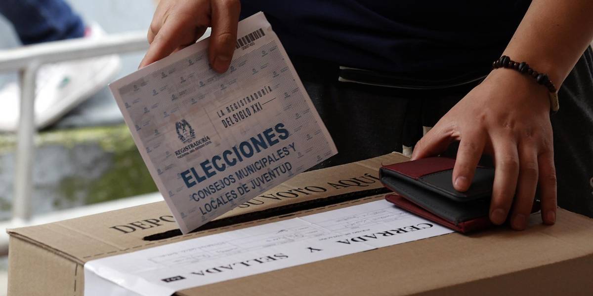 Los colombianos en el exterior comienzan a votar para elegir presidente