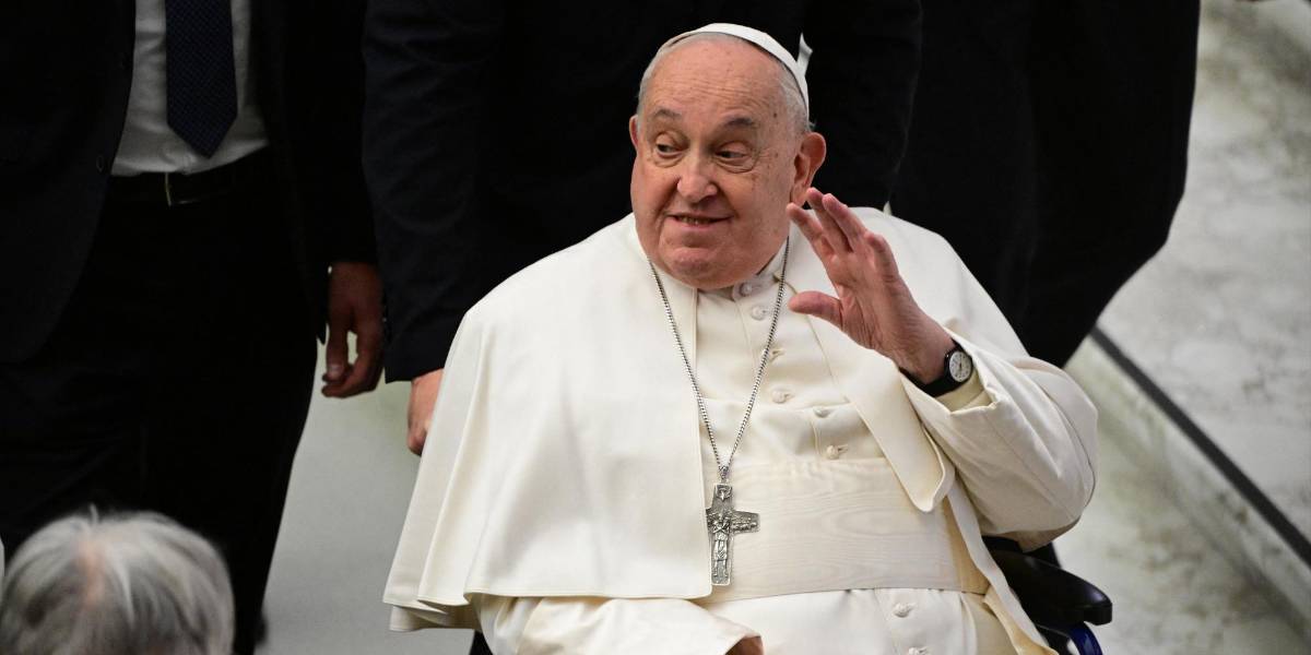 Los Viajes del Papa Francisco: Un recorrido mundial por la paz, la fe y la solidaridad