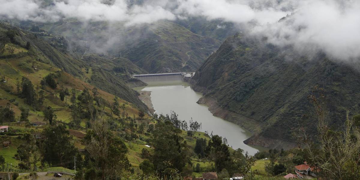 La represa de Mazar mejora su caudal, pero su cota ha ido bajando en lo que va de 2024
