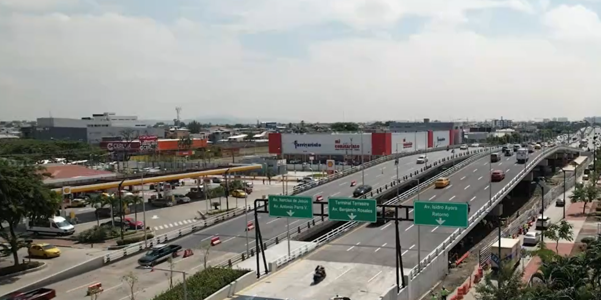 Guayaquil estrena segundo paso a desnivel en la Av. de las Américas