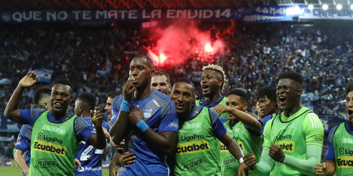 Emelec, multado con 82 000 dólares por los desmanes en el Clásico del Astillero