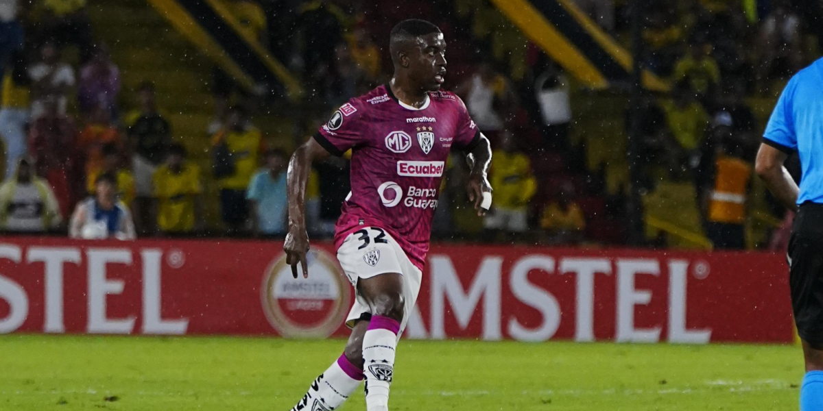 Archivo Jhegson Méndez partido ante Barcelona SC.