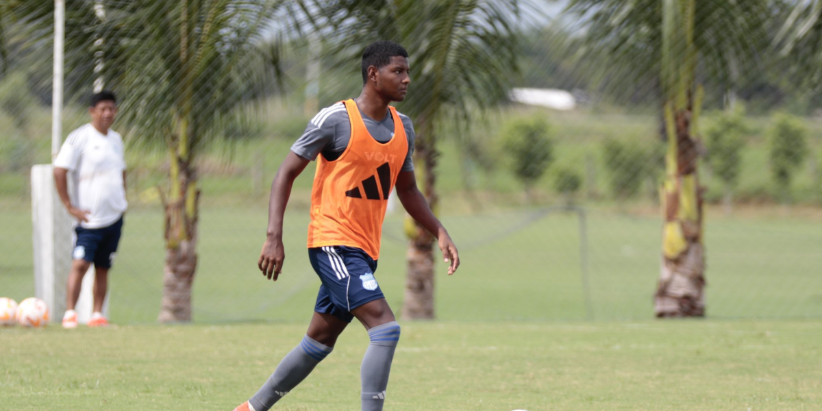 Altas y bajas en Emelec para enfrentar a Mushuc Runa