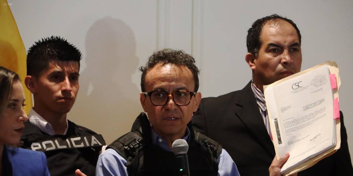 Christian Zurita revela la última denuncia de Fernando Villavicencio que vincula a Telconet y la Corporación para la Seguridad de Guayaquil