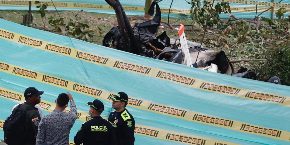 Colombia: una avioneta con dos tripulantes se estrelló en el centro de Cali