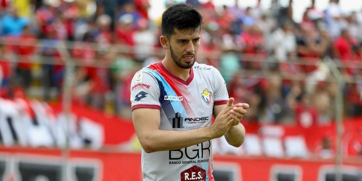 Ronie Carrillo el goleador que busca meterse en la historia de El Nacional