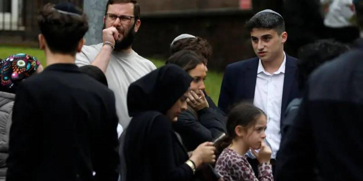 Un ataque en una sinagoga de Reino Unido durante la celebración del Yom Kipur deja al menos 2 muertos y varios heridos