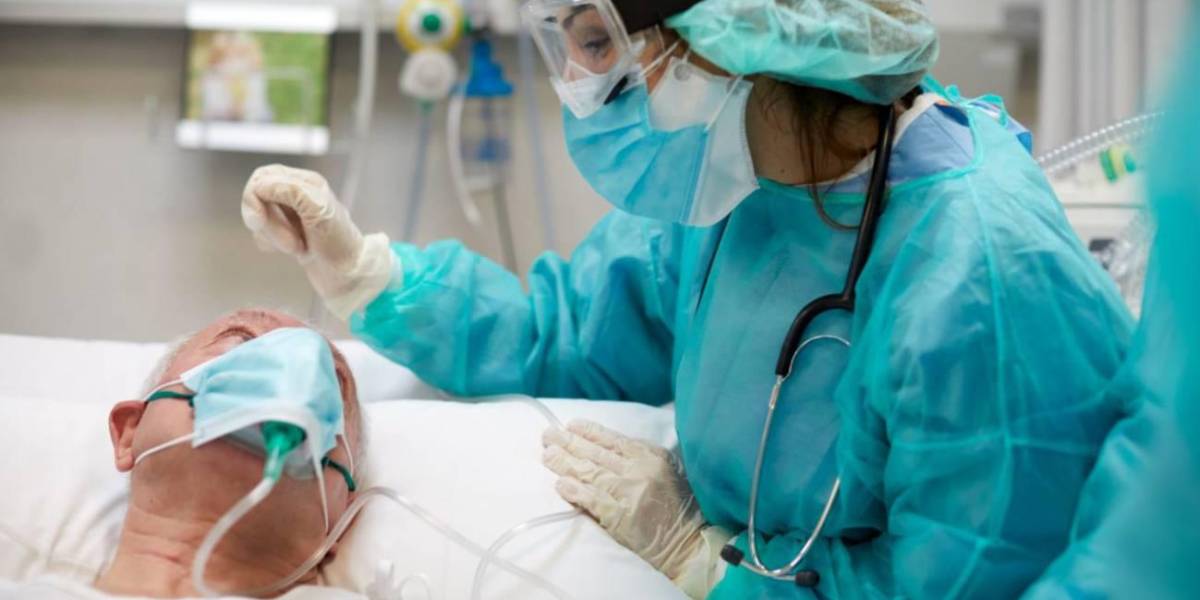 Hospitales de Quito registran ligero repunte de casos COVID-19