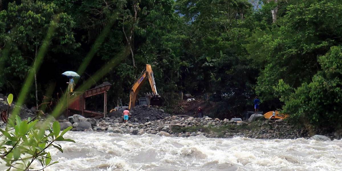 La minería irregular e ilegal se enquista en Napo, punto turístico de la Amazonía de Ecuador