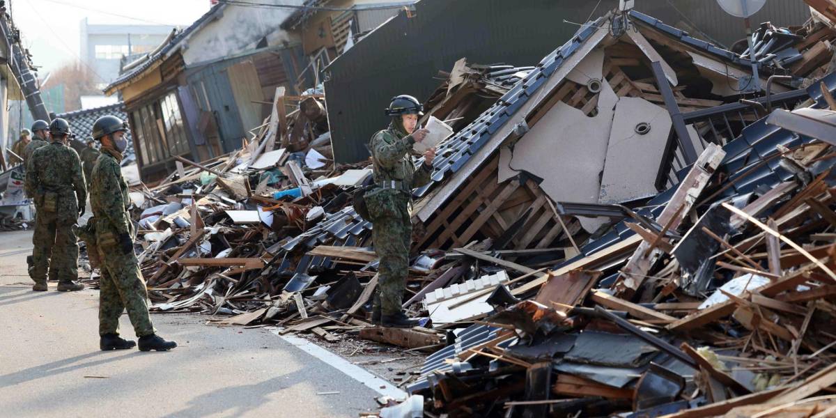 Aumentan a 100 los fallecidos por el terremoto de magnitud 7,6 en el oeste de Japón
