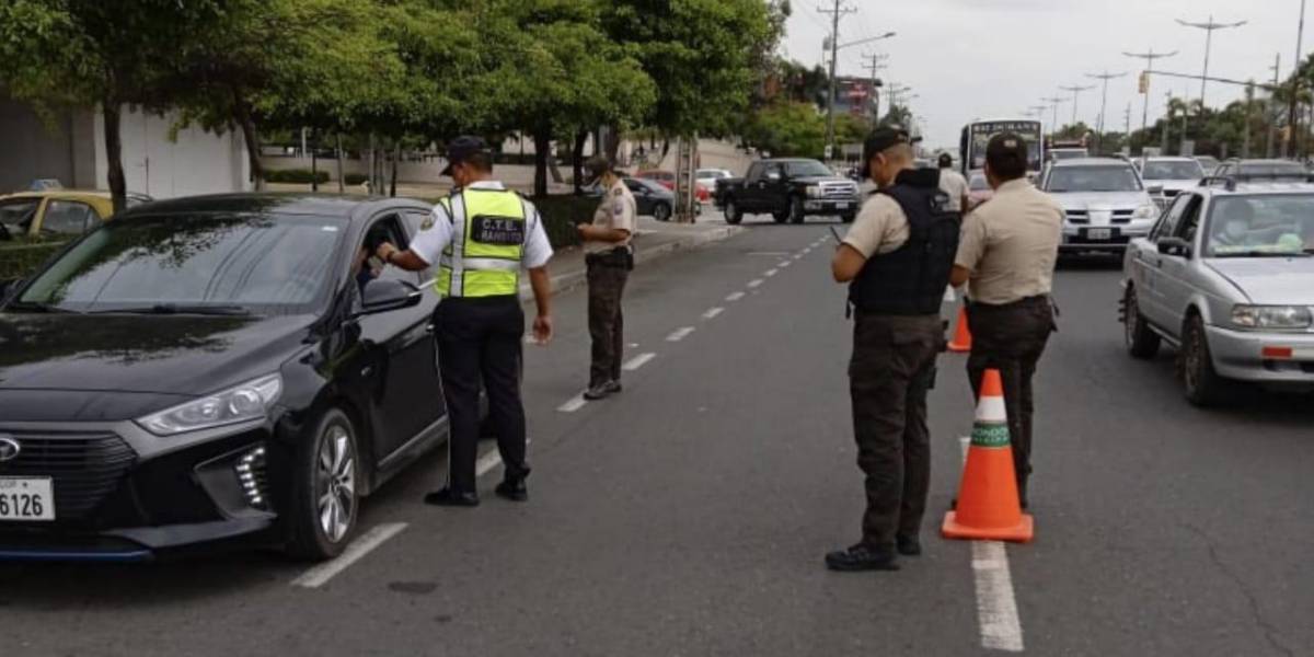 Continúa déficit de policías en Guayaquil, Durán y Samborondón