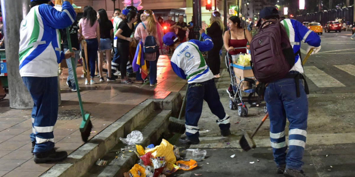 Marcha del orgullo brilló en Guayaquil, pero dejó un reto de limpieza urbana