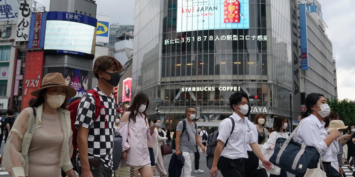 Tokio alcanza un nuevo récord de casos de covid en un día con más de 30.000