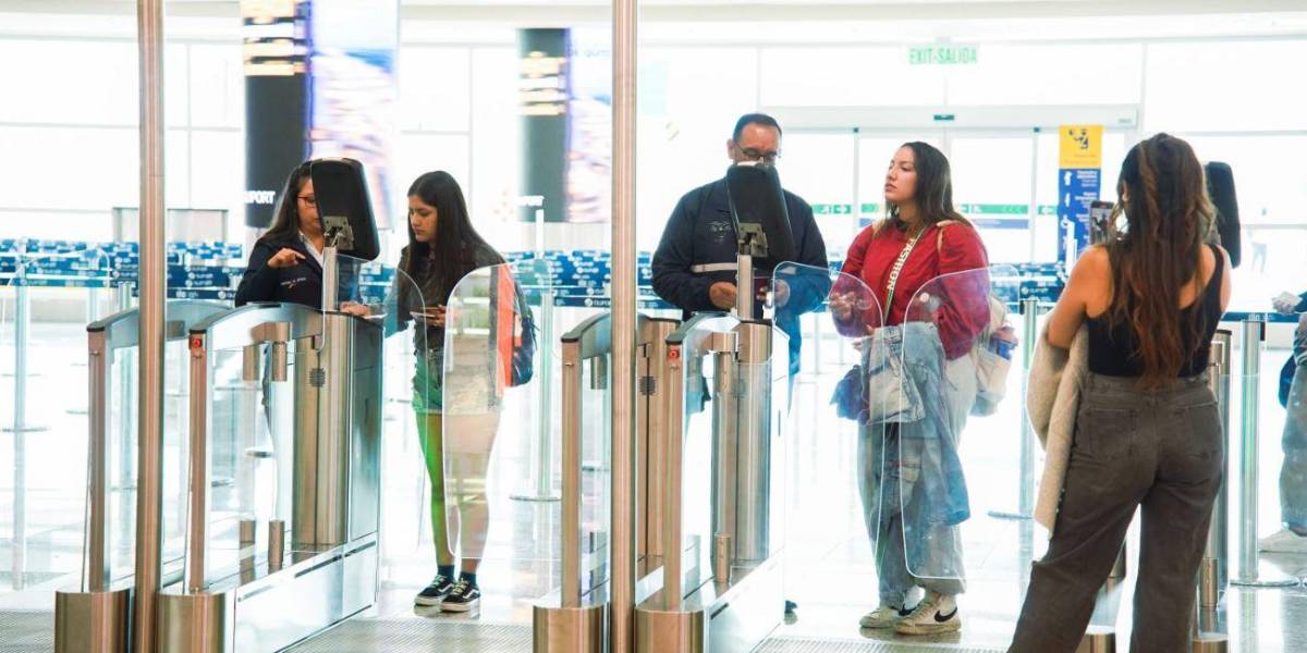 Ecuador no permitió el ingreso de nueve ciudadanos rusos y ese país pide explicaciones