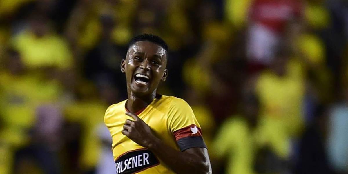 Barcelona SC asegura que no pagará el salario de Fidel Martínez en El Nacional