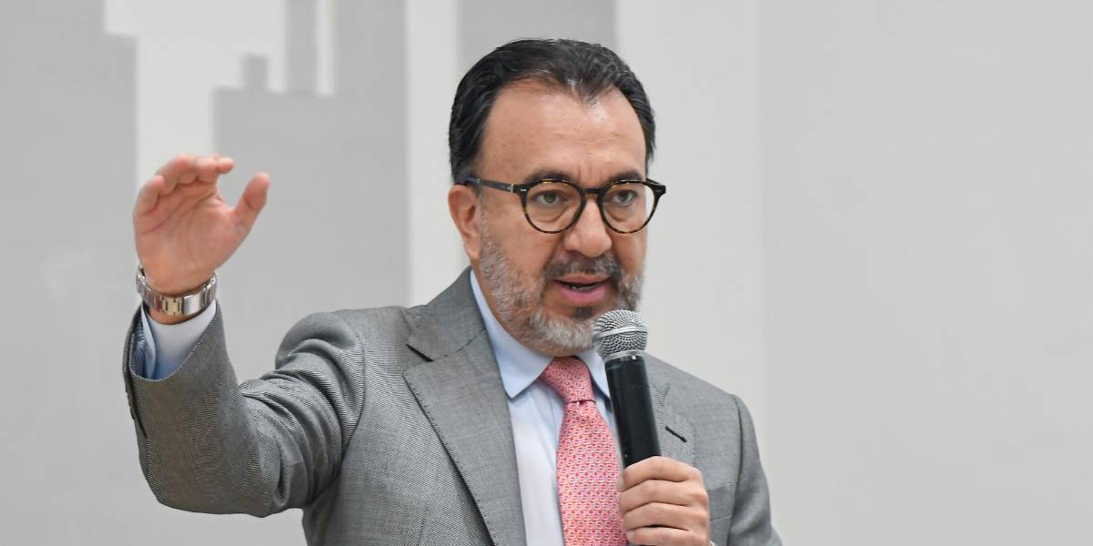 Pabel Muñoz ve persecución política en informe de Contraloría sobre compra de trolebuses eléctricos