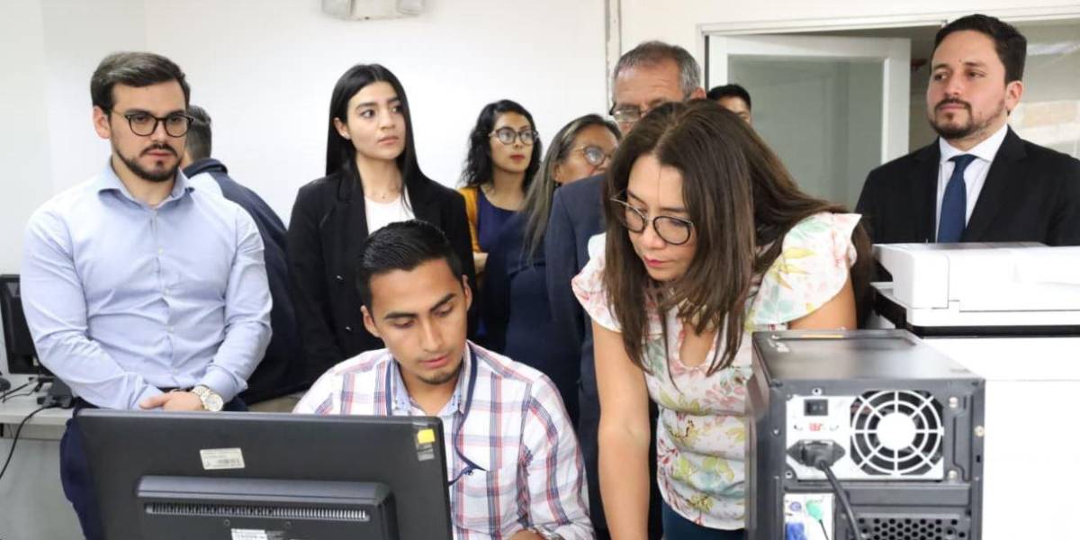 Expertos elaborarán preguntas para candidatos en el concurso de renovación parcial del CNE