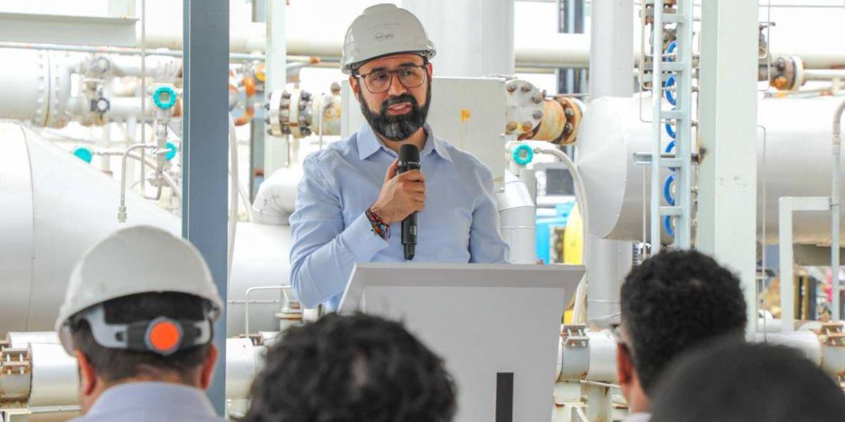 Petro aceptó la renuncia de Andrés Camacho como Ministro de Energía; ¿tiene incidencias para Ecuador?