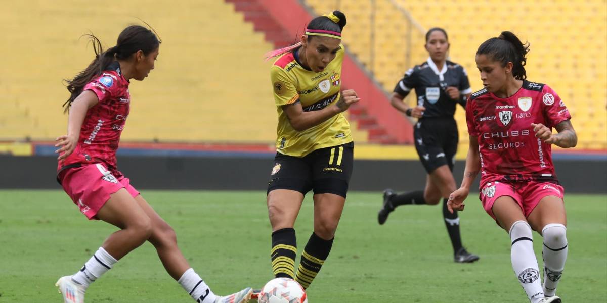 En Ecuador hay 1 528 jugadoras en diferentes torneos, desde la Superliga femenina hasta torneos amateur