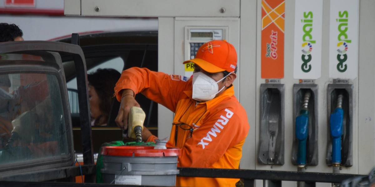 Desde hoy, gasolineras ofertan nuevo precio de combustibles